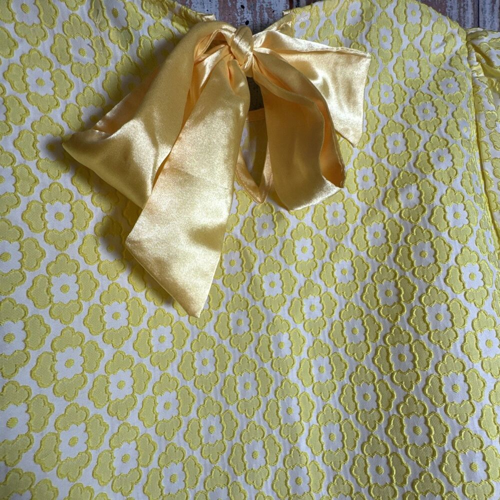 Jade Melody Tam Yellow Blouse L With Silk Bow Tie At Back Short Sleeve Brocade - Picture 8 of 9